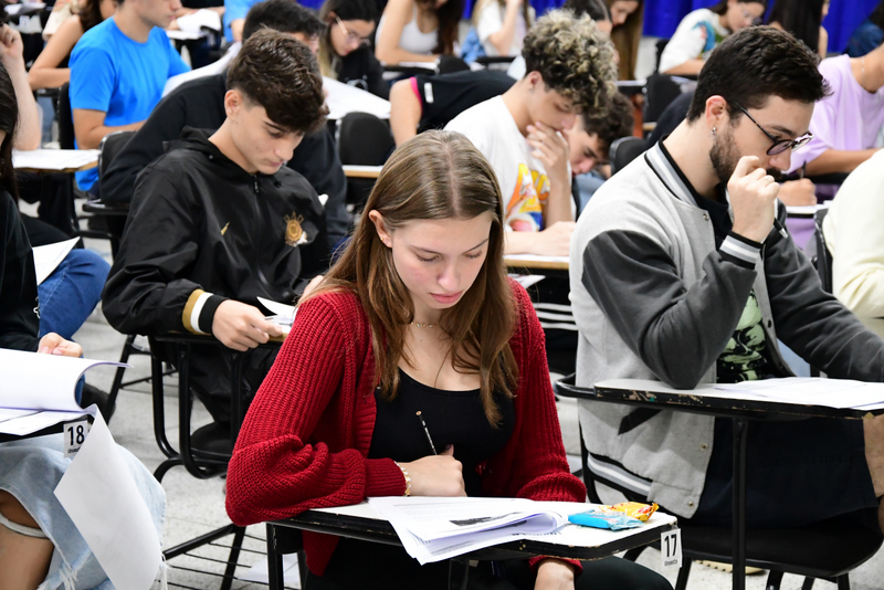 Estudante deve ter ensino médio e ter participado do Enem 2024 ou 2025